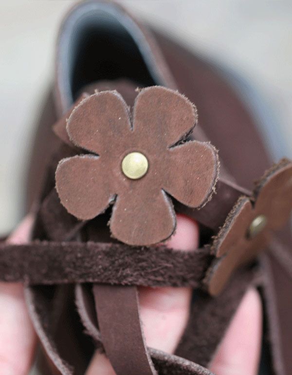 Handgefertigte Knöchellange Retro-flachschuhe Mit Blumenmuster