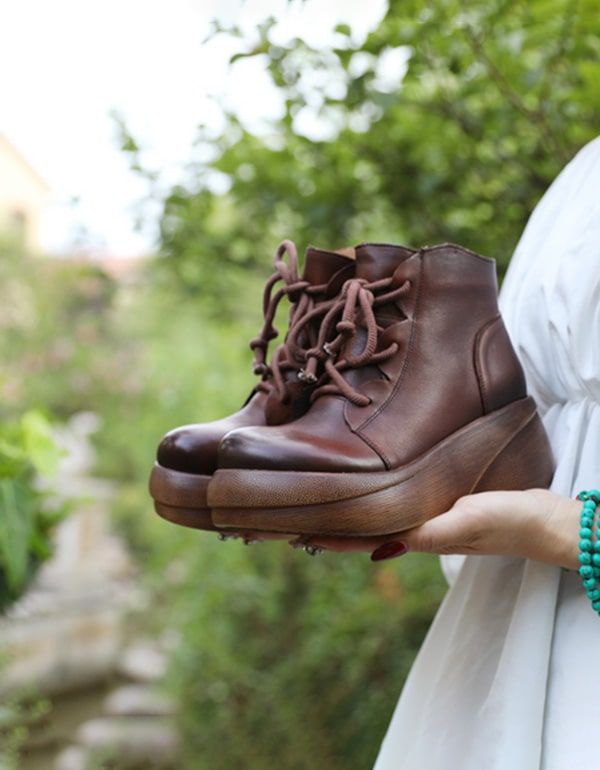 Neue Herbst-schnür-retro-leder-plateaustiefel