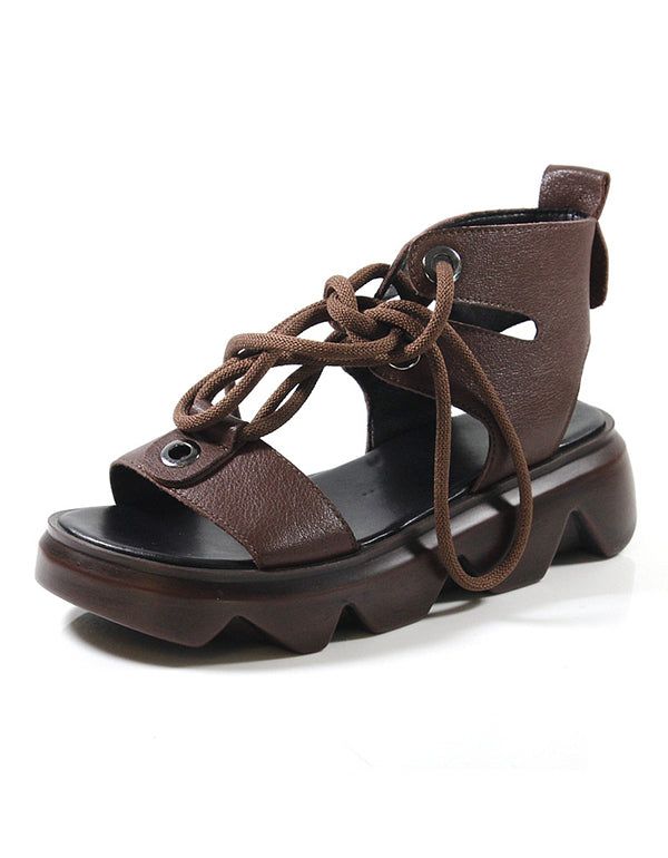 Sommerliche Ledersandalen Zum Schnüren Mit Dicker Sohle