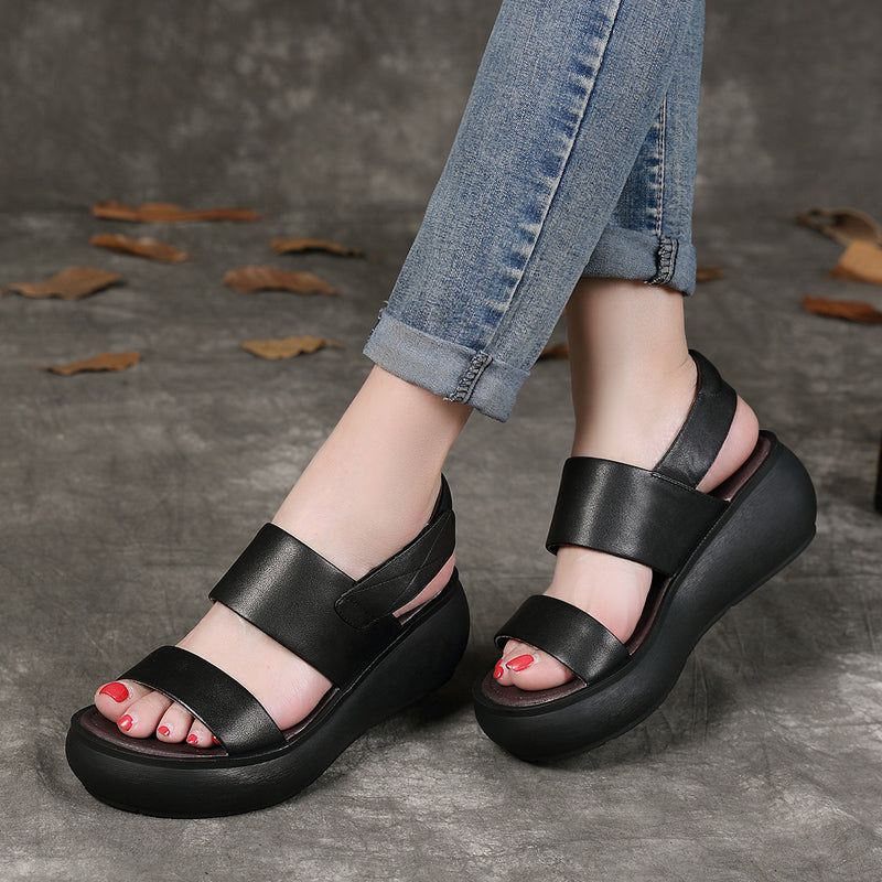 Sommerliche Slingback-retro-sandalen Mit Keilabsatz