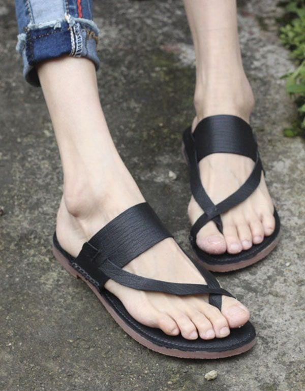 Flache Retro-flip-flop-hausschuhe Aus Sommerleder