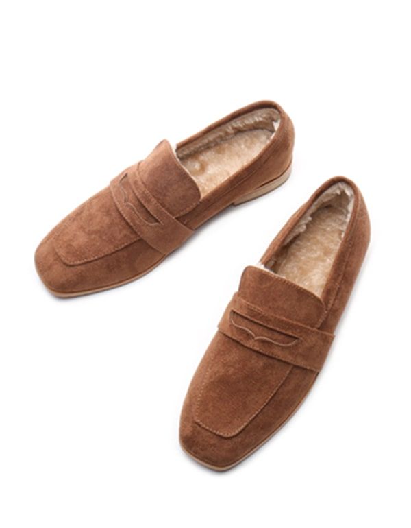 Britische Loafer Aus Wildleder Mit Eckigem Kopf Und Flachem Absatz