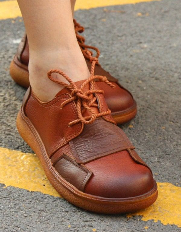 Flache Schnürschuhe Mit Retro-lederpatch Und Rundem Kopf