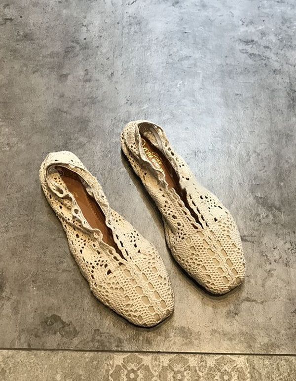 Flats Aus Atmungsaktivem Mesh-strick Mit Quadratischem Kopf