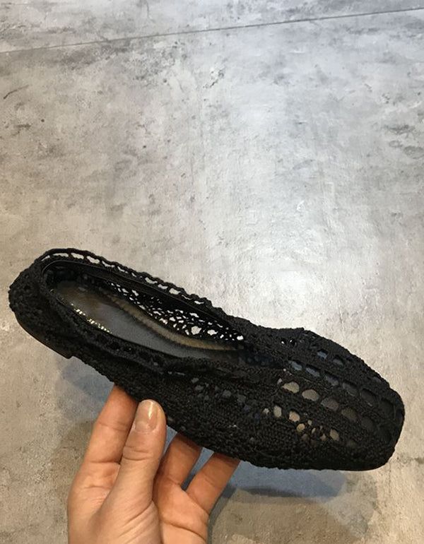 Flats Aus Atmungsaktivem Mesh-strick Mit Quadratischem Kopf