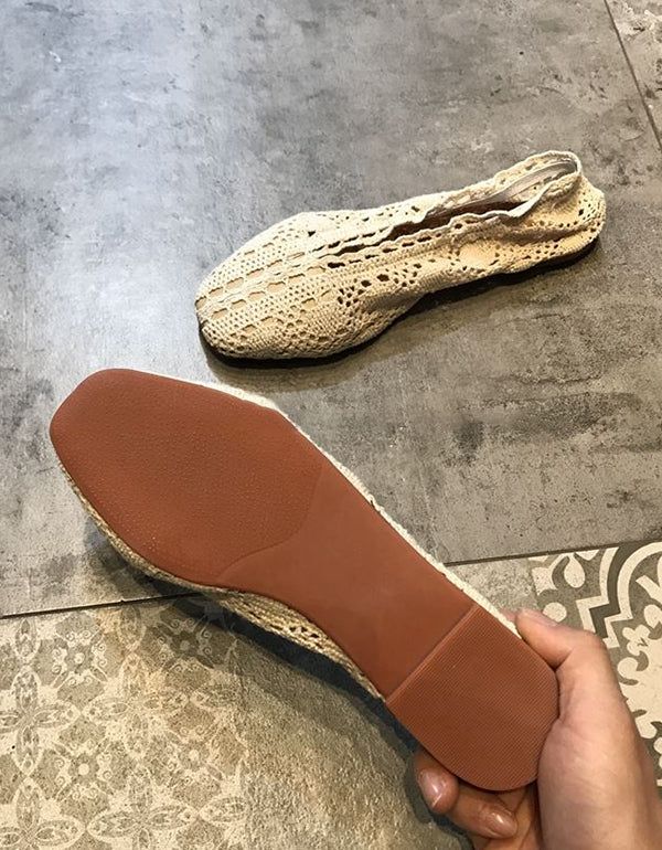 Flats Aus Atmungsaktivem Mesh-strick Mit Quadratischem Kopf