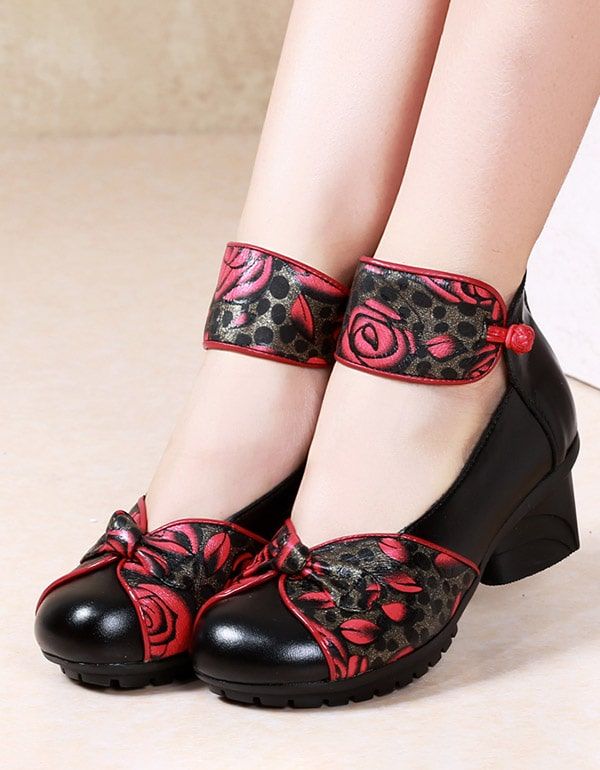 Chunky Heels Im Chinesischen Ethno-stil