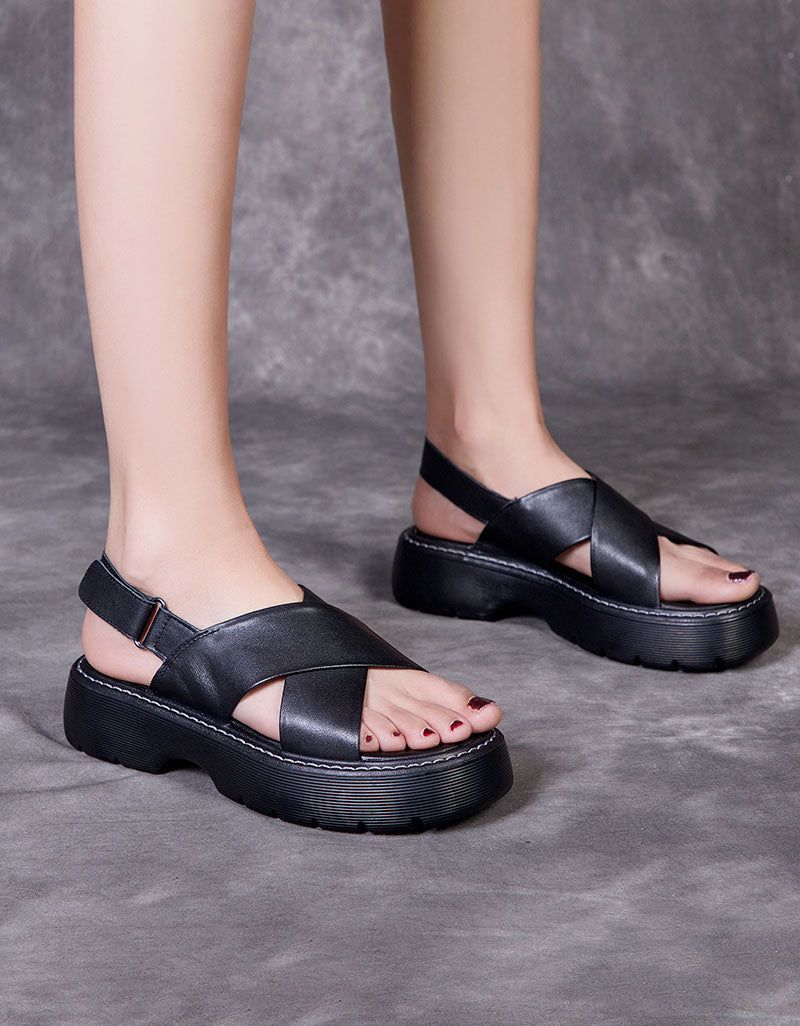 Plateau-sandalen Mit Überkreuzten Riemen Vorne Slingback