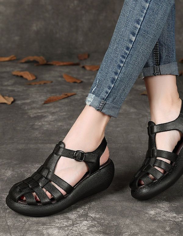 Römersandalen Aus Leder Im Retro-stil