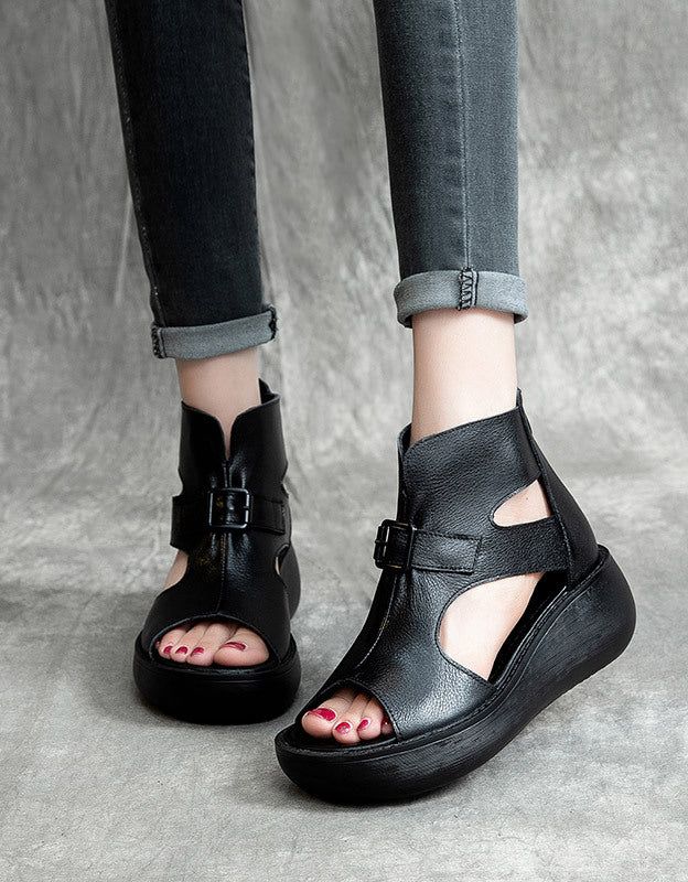 Sommerliche Cut-out Fish Toe Wedges