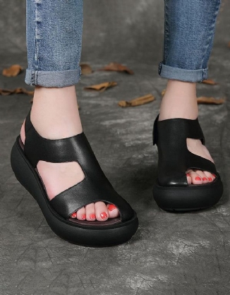 Sommerliche Plateau-sandalen Mit Slingback Und Cut-out