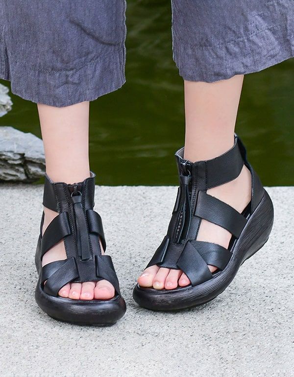 Sommerliche Riemchensandalen Mit Keilabsatz Für Damen