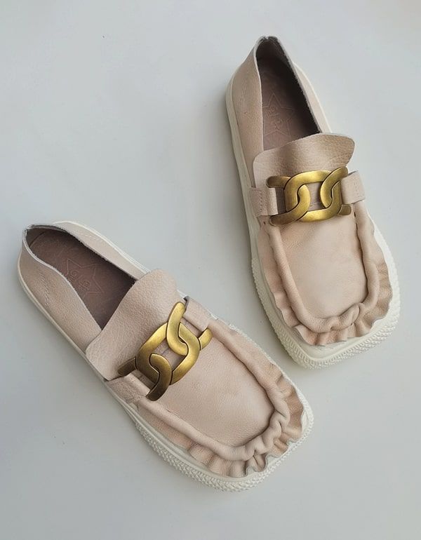 Bequeme Retro-loafer Aus Weichem Leder Mit Metallkette