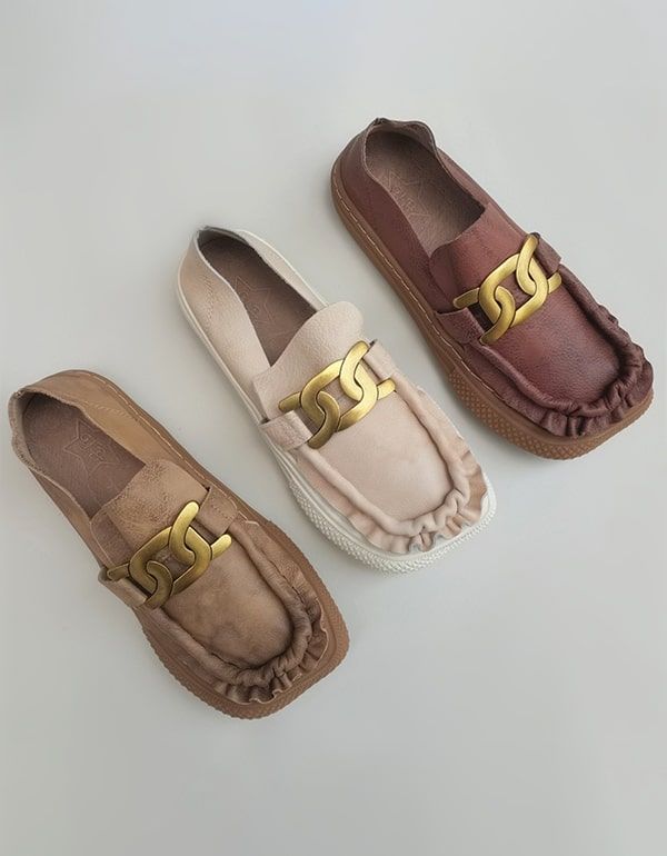 Bequeme Retro-loafer Aus Weichem Leder Mit Metallkette