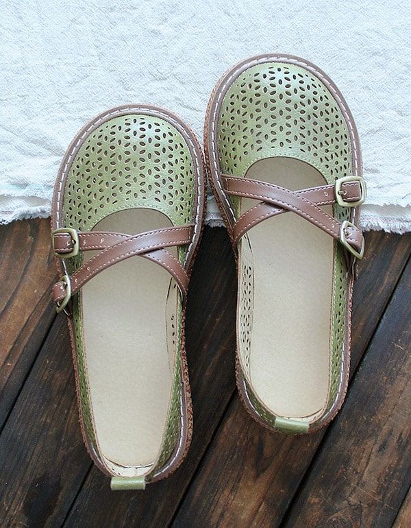 Retro-sandalen Aus Leder Mit Breitem Kopf Und Überkreuzten Riemen