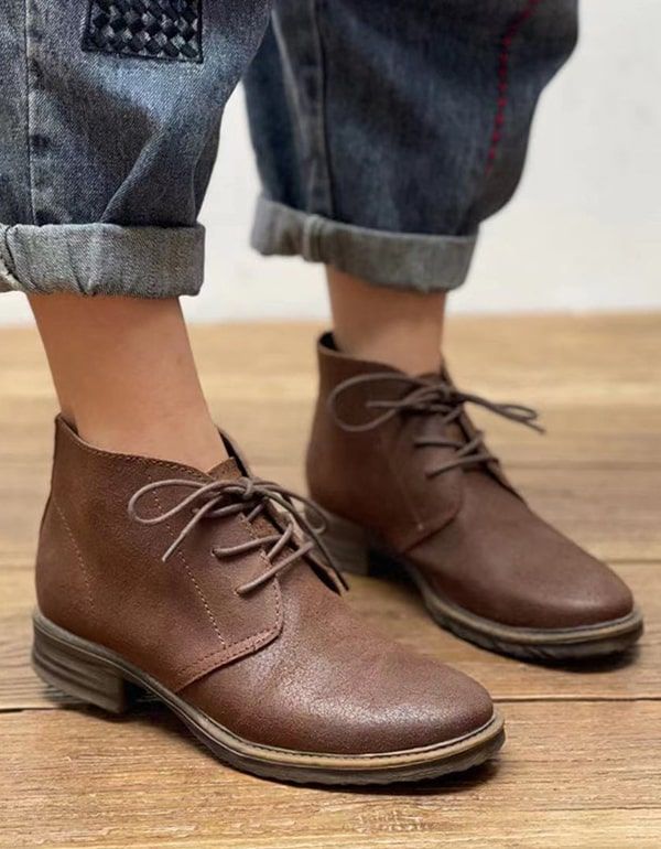 Kurze Retro-schnürstiefel Aus Leder Für Den Herbst