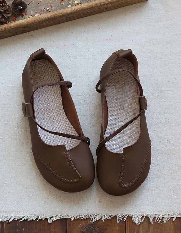 Sommerliche Retro-flats Aus Weichem Leder Mit Nähten